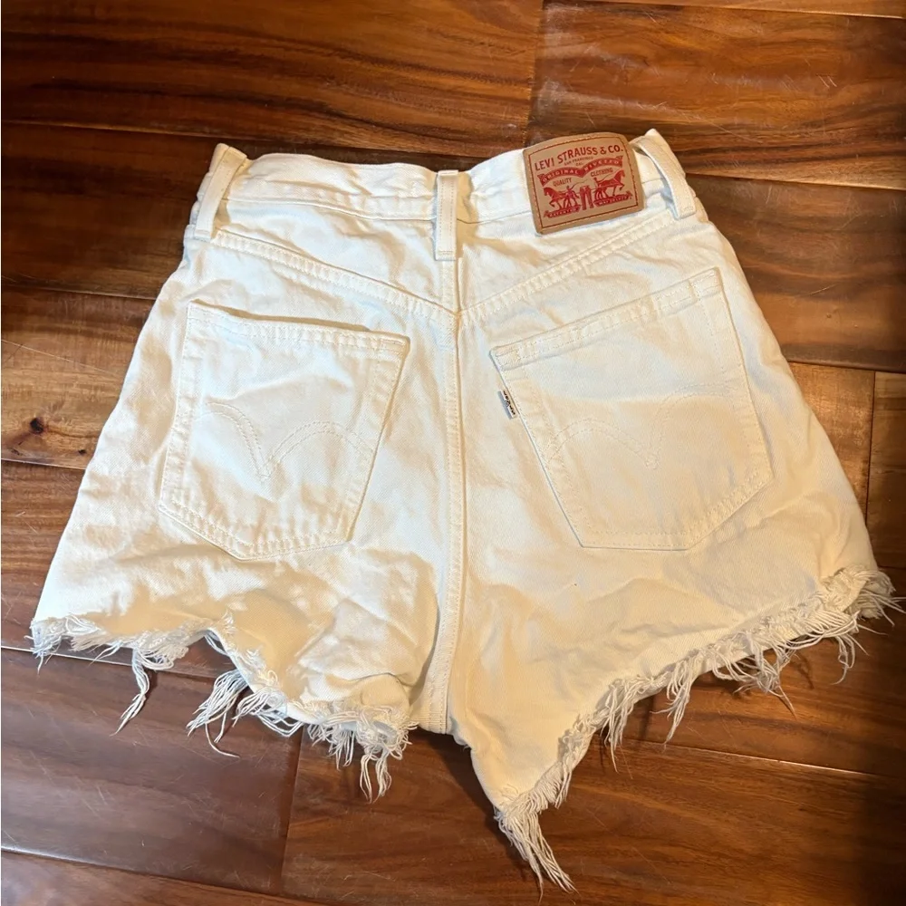 Levi's White Frayed Hem High-Rise Denim Shorts